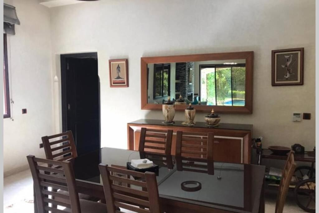 Magnifique Villa Avec Piscine Chauffee Que Pour Famille Marrakesh Exterior foto
